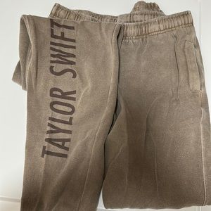 Taylor swift sweatpants